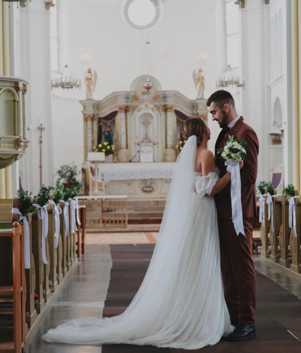Vera & Lev, Riga, Latvia, frame 1
