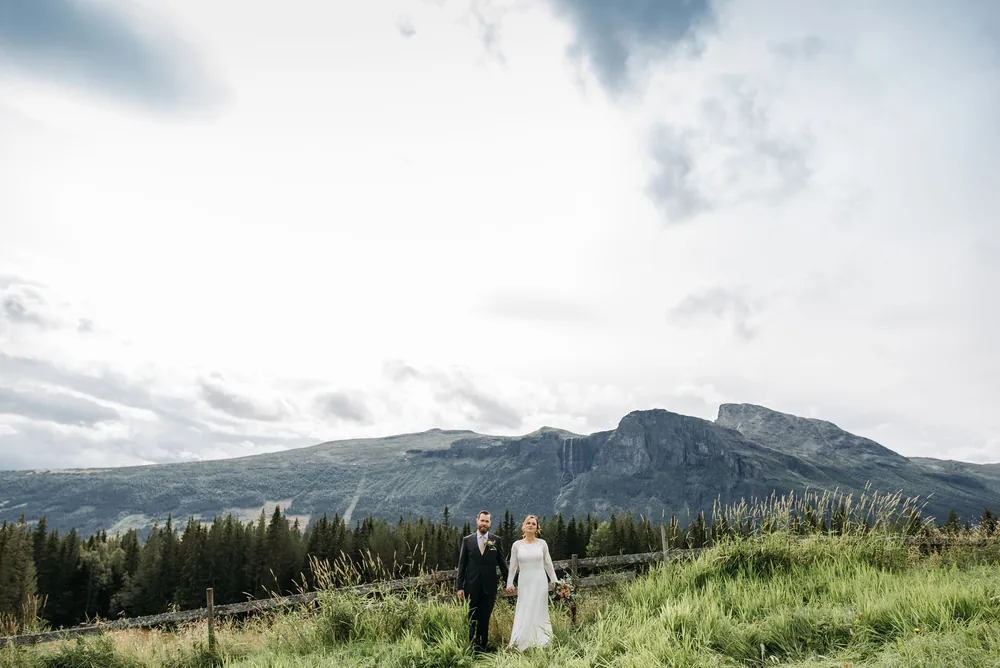 Sigrid & Elias, Hemsedal, Norway, frame 2
